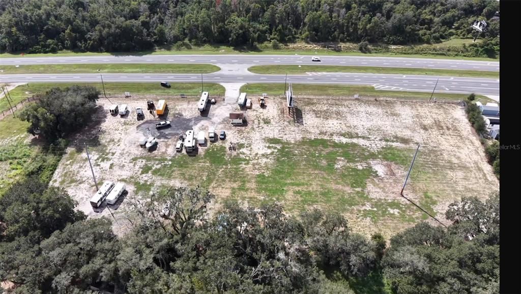 待售: $9,500,000 (10.90 acres)