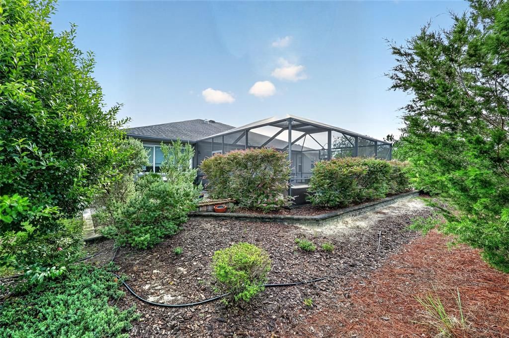 For Sale: $398,900 (2 beds, 2 baths, 2297 Square Feet)