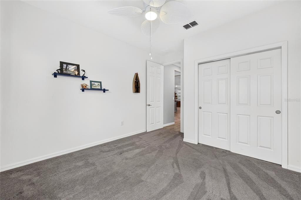 For Sale: $398,900 (2 beds, 2 baths, 2297 Square Feet)