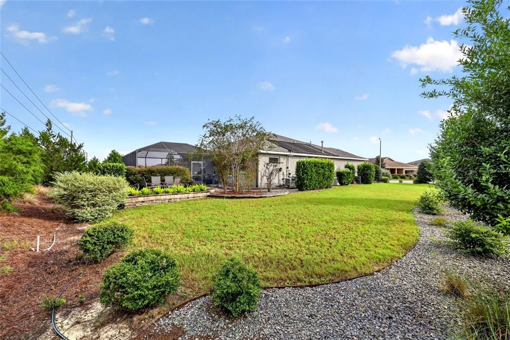 For Sale: $398,900 (2 beds, 2 baths, 2297 Square Feet)