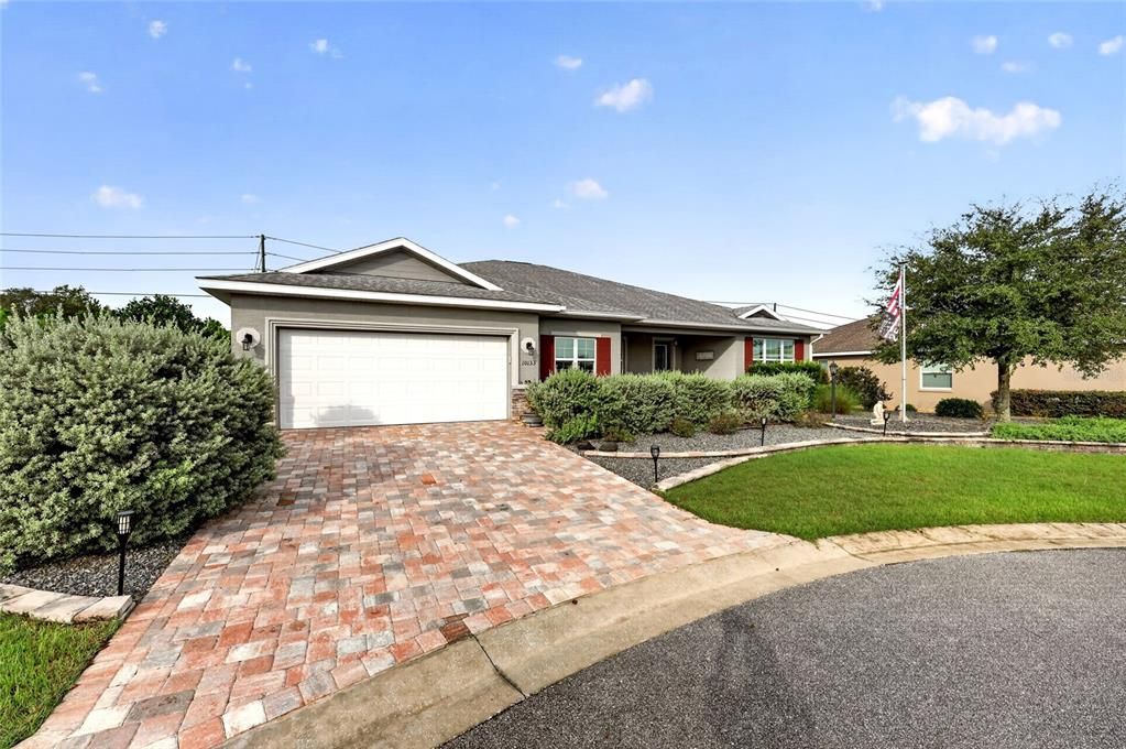 For Sale: $398,900 (2 beds, 2 baths, 2297 Square Feet)