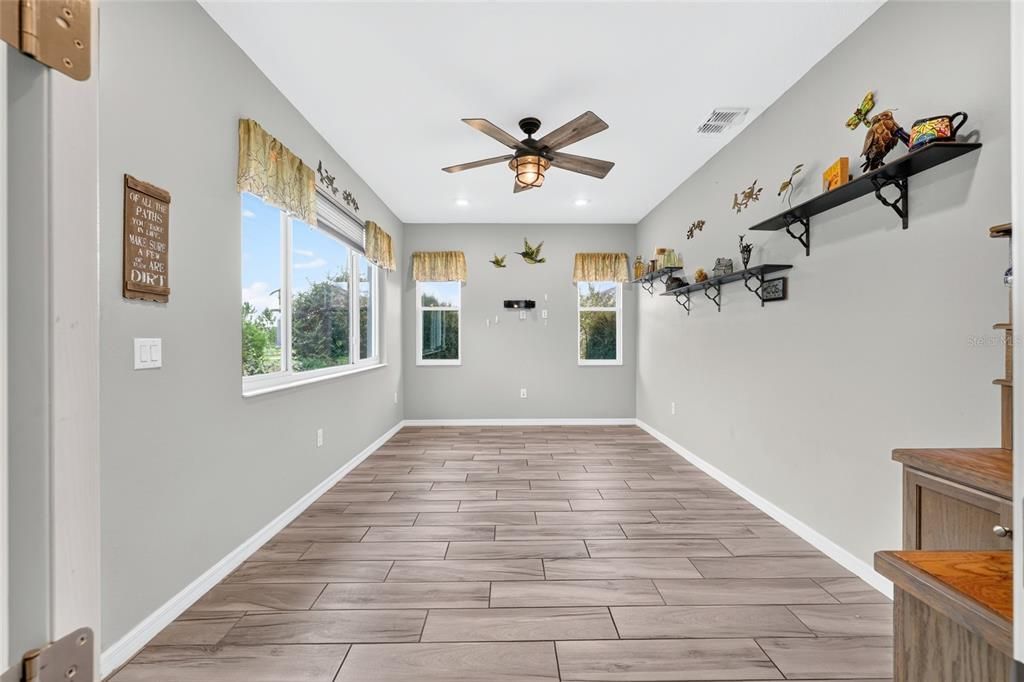 For Sale: $398,900 (2 beds, 2 baths, 2297 Square Feet)