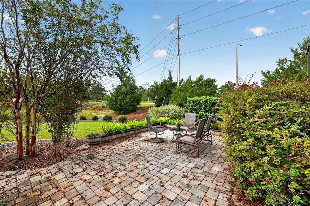 For Sale: $398,900 (2 beds, 2 baths, 2297 Square Feet)