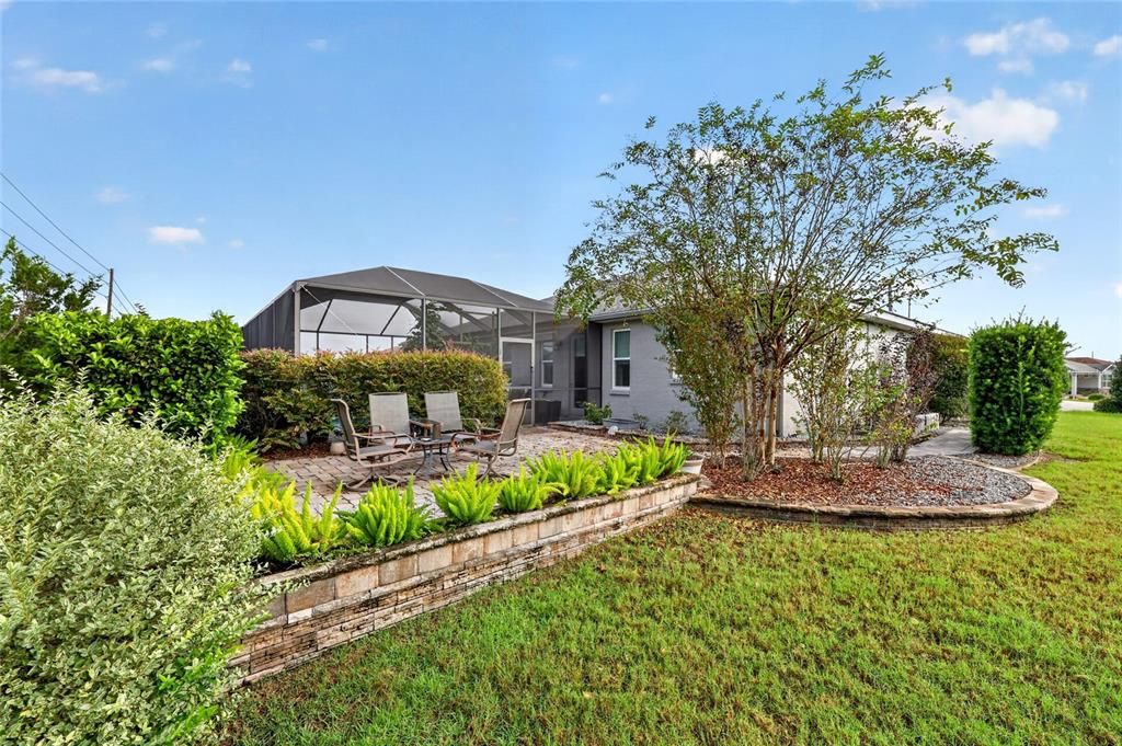 For Sale: $398,900 (2 beds, 2 baths, 2297 Square Feet)