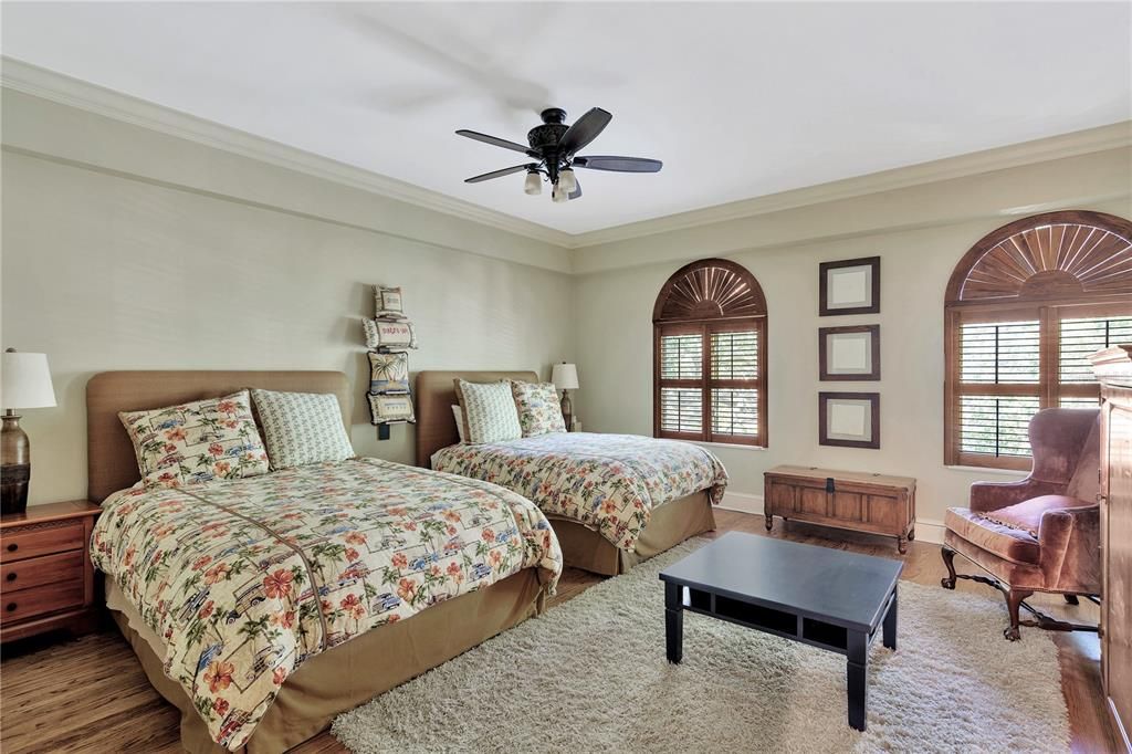 For Sale: $2,500,000 (3 beds, 3 baths, 3350 Square Feet)