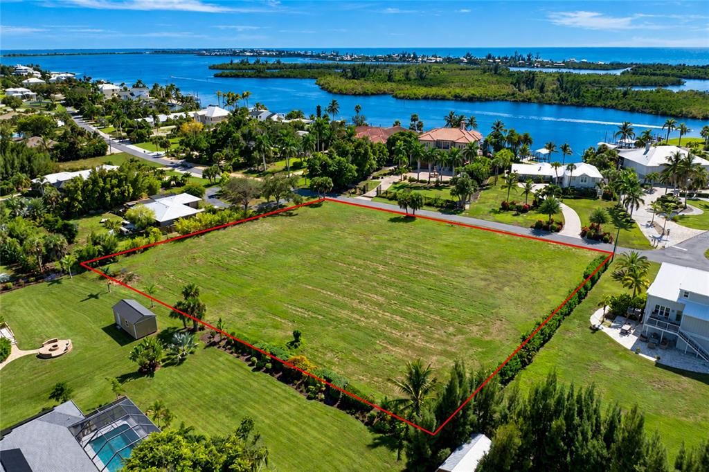 待售: $365,000 (1.20 acres)