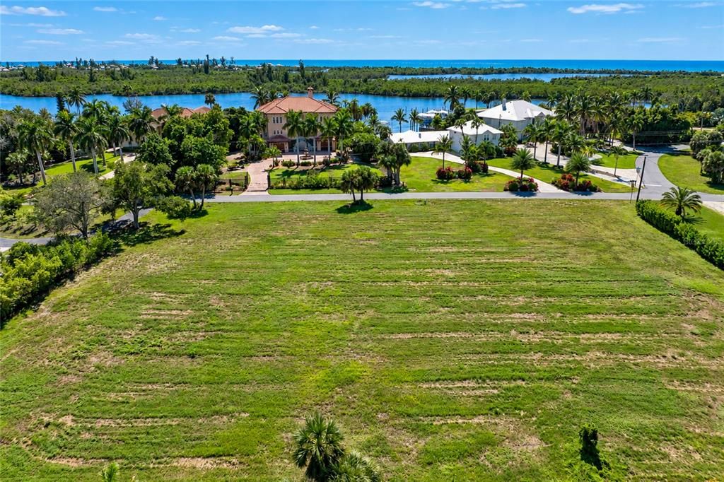 待售: $365,000 (1.20 acres)