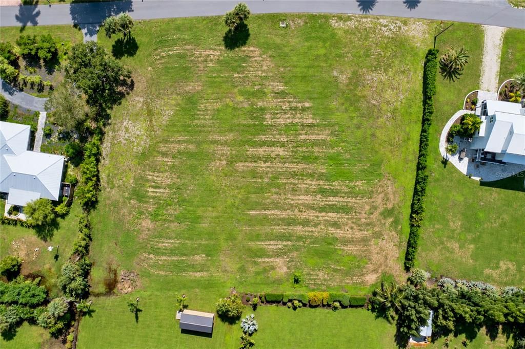 待售: $365,000 (1.20 acres)