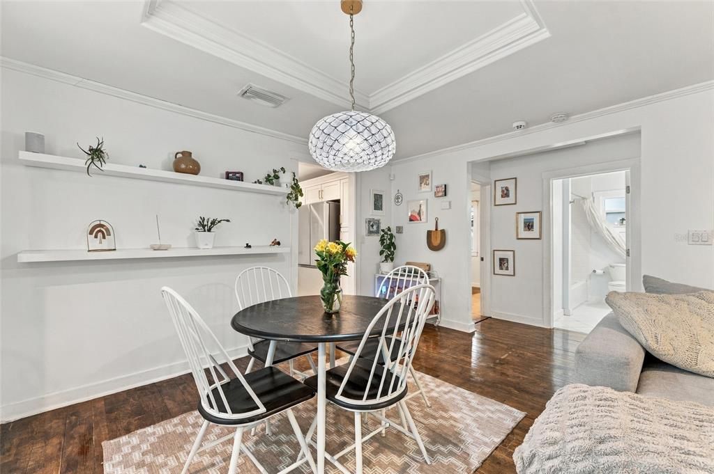 На продажу: $399,000 (2 спален, 2 ванн, 1054 Квадратных фут)