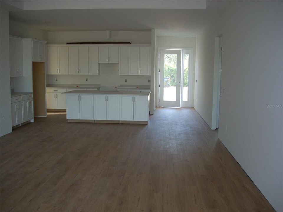 For Sale: $485,000 (3 beds, 2 baths, 2064 Square Feet)