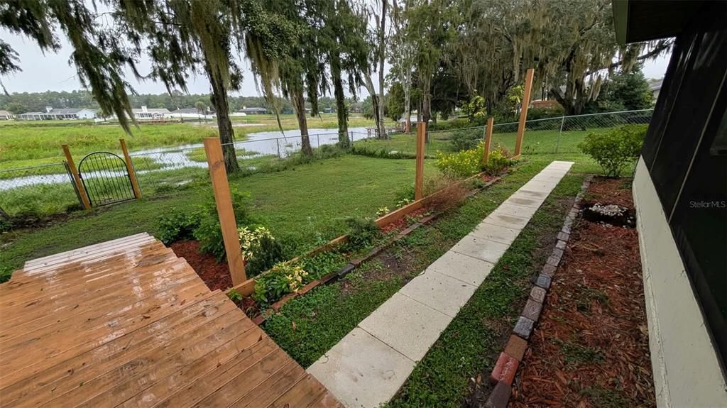 На продажу: $389,900 (4 спален, 2 ванн, 1994 Квадратных фут)