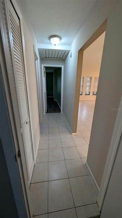 На продажу: $389,900 (4 спален, 2 ванн, 1994 Квадратных фут)