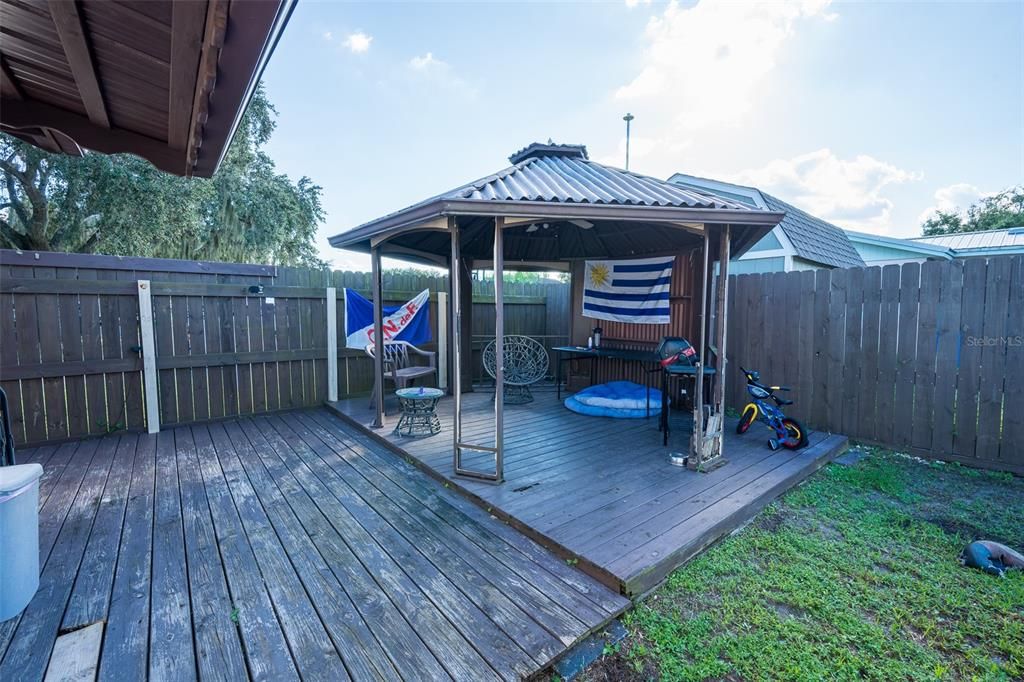 На продажу: $249,900 (3 спален, 3 ванн, 1012 Квадратных фут)