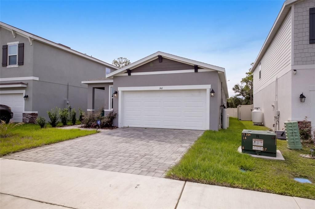 For Sale: $360,000 (3 beds, 2 baths, 2154 Square Feet)