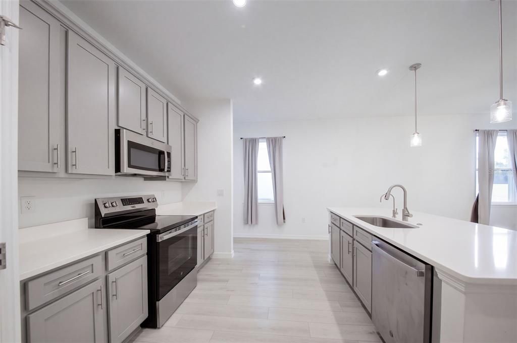 For Sale: $360,000 (3 beds, 2 baths, 2154 Square Feet)
