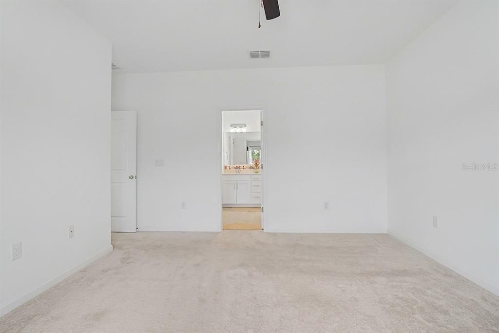 En Venta: $327,500 (3 camas, 2 baños, 1779 Pies cuadrados)