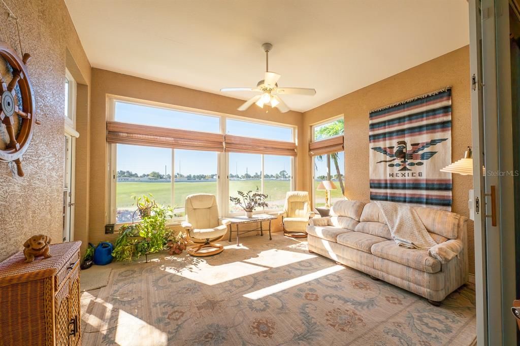 For Sale: $285,000 (2 beds, 2 baths, 1387 Square Feet)