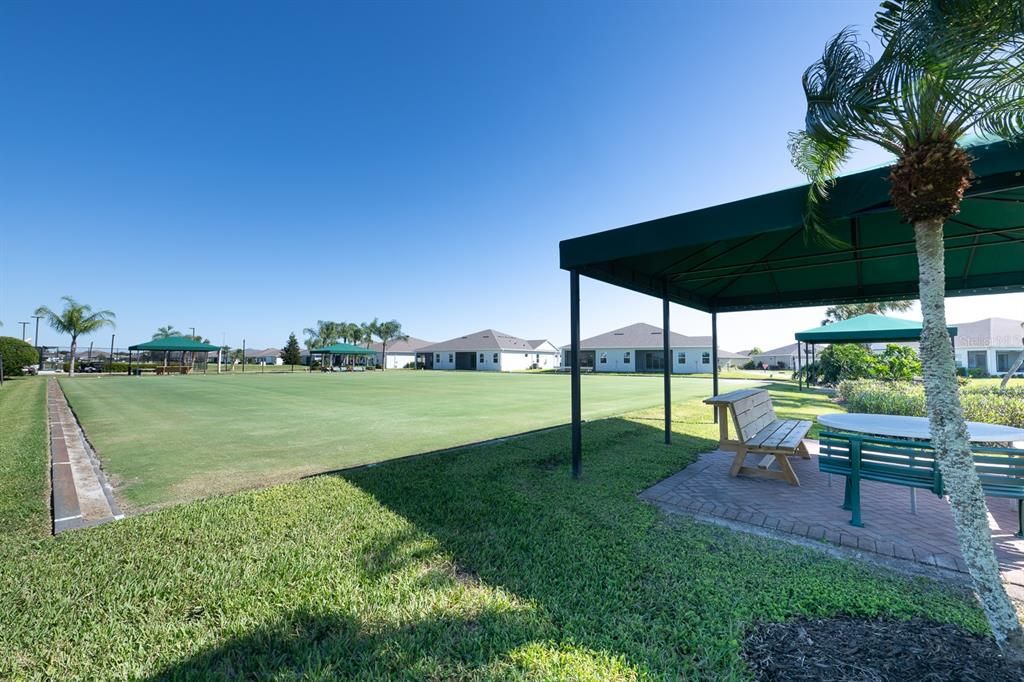 For Sale: $285,000 (2 beds, 2 baths, 1387 Square Feet)