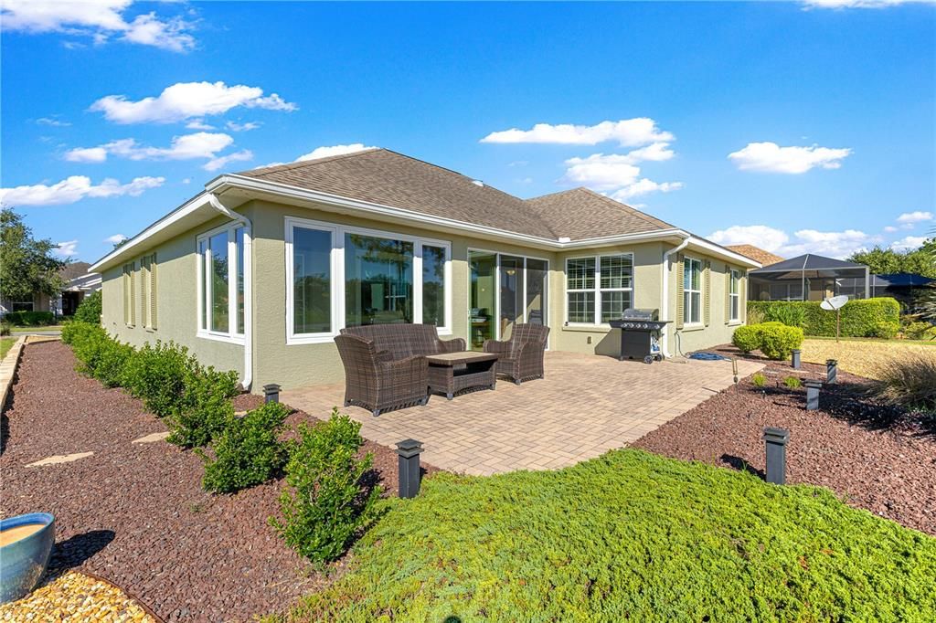 For Sale: $489,900 (3 beds, 2 baths, 2283 Square Feet)
