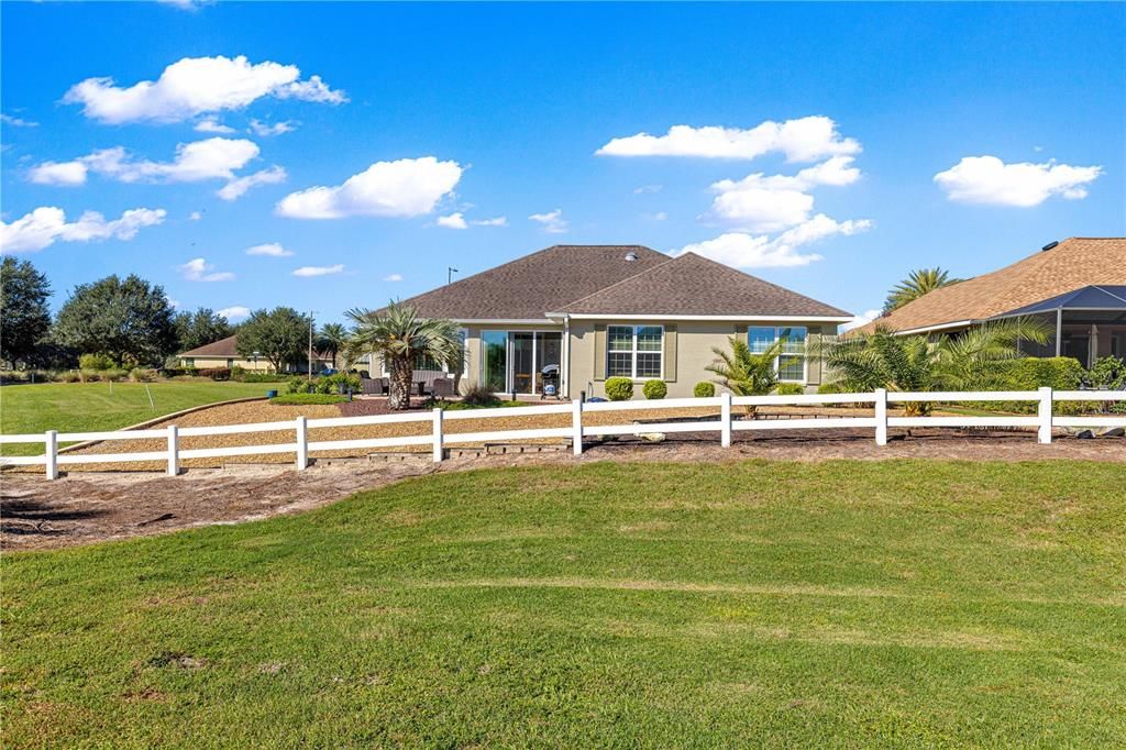For Sale: $489,900 (3 beds, 2 baths, 2283 Square Feet)
