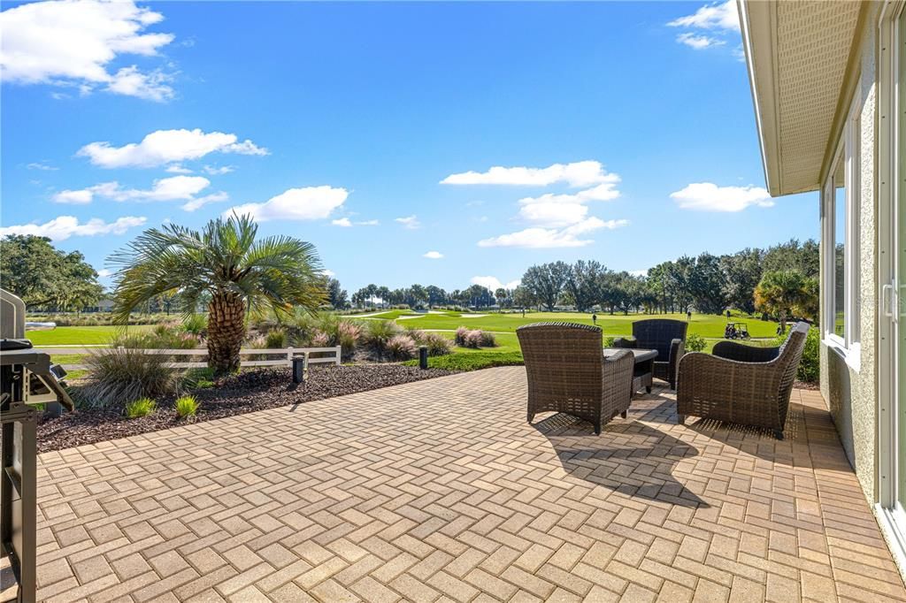For Sale: $489,900 (3 beds, 2 baths, 2283 Square Feet)
