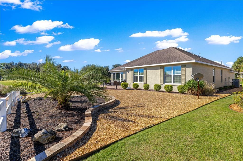For Sale: $489,900 (3 beds, 2 baths, 2283 Square Feet)