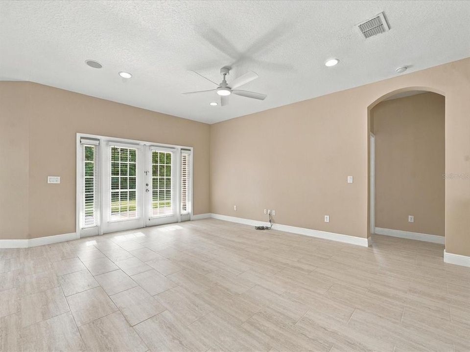 For Rent: $3,300 (3 beds, 2 baths, 2042 Square Feet)