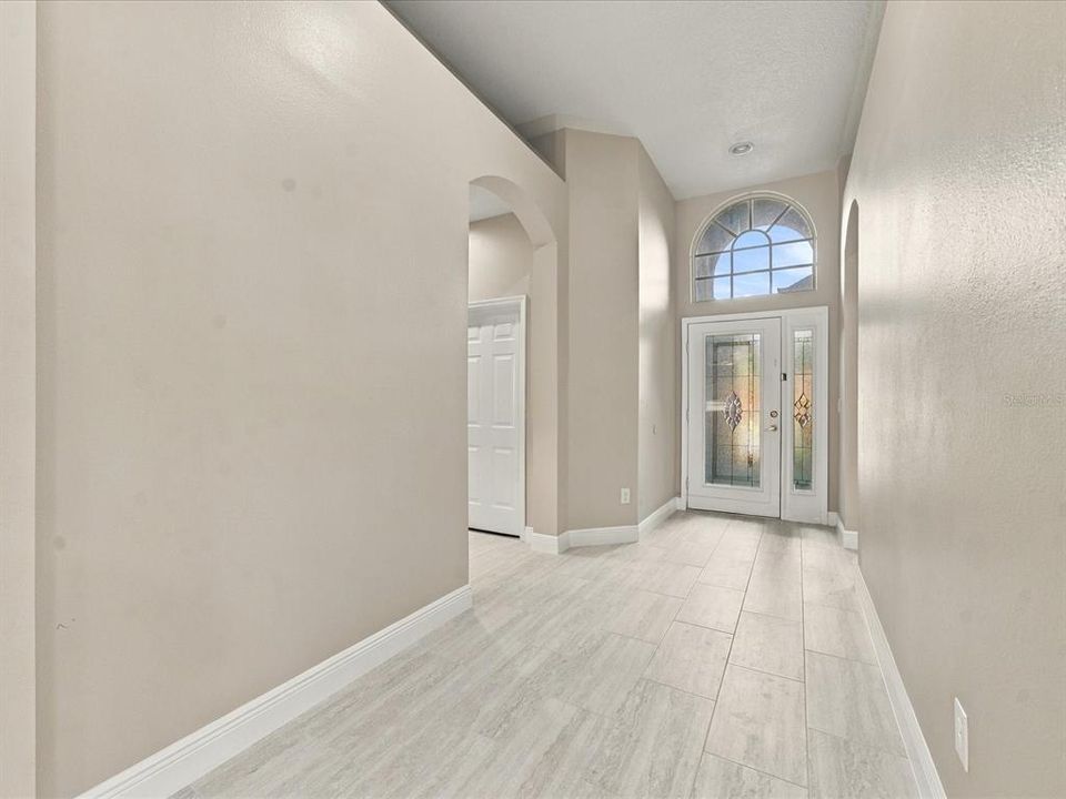 For Rent: $3,300 (3 beds, 2 baths, 2042 Square Feet)