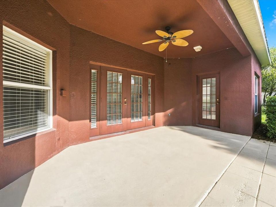 For Rent: $3,300 (3 beds, 2 baths, 2042 Square Feet)