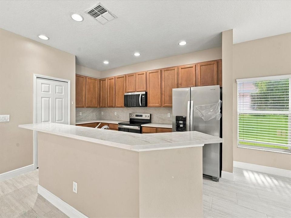 For Rent: $3,300 (3 beds, 2 baths, 2042 Square Feet)