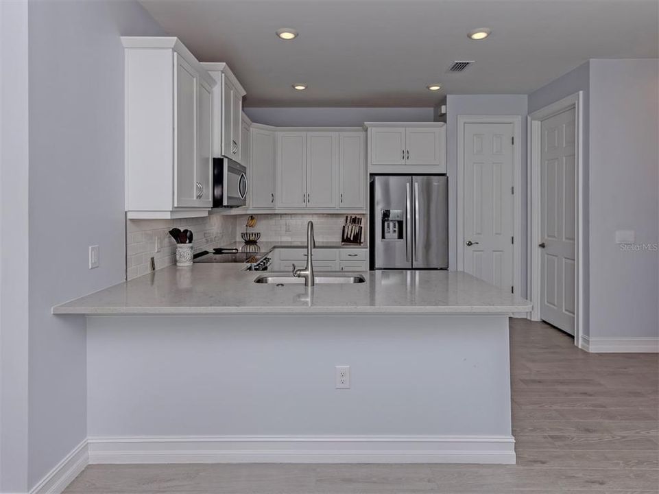 For Sale: $389,000 (2 beds, 2 baths, 1496 Square Feet)