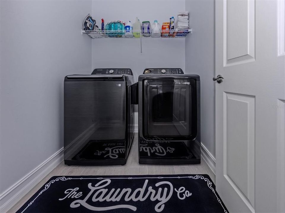 For Sale: $389,000 (2 beds, 2 baths, 1496 Square Feet)