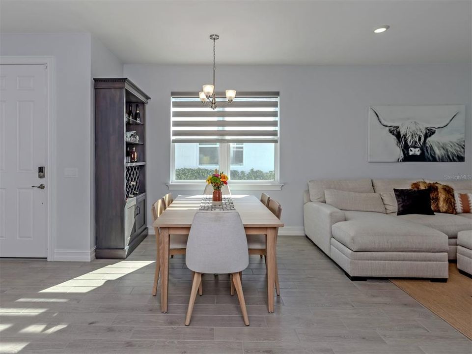 For Sale: $389,000 (2 beds, 2 baths, 1496 Square Feet)