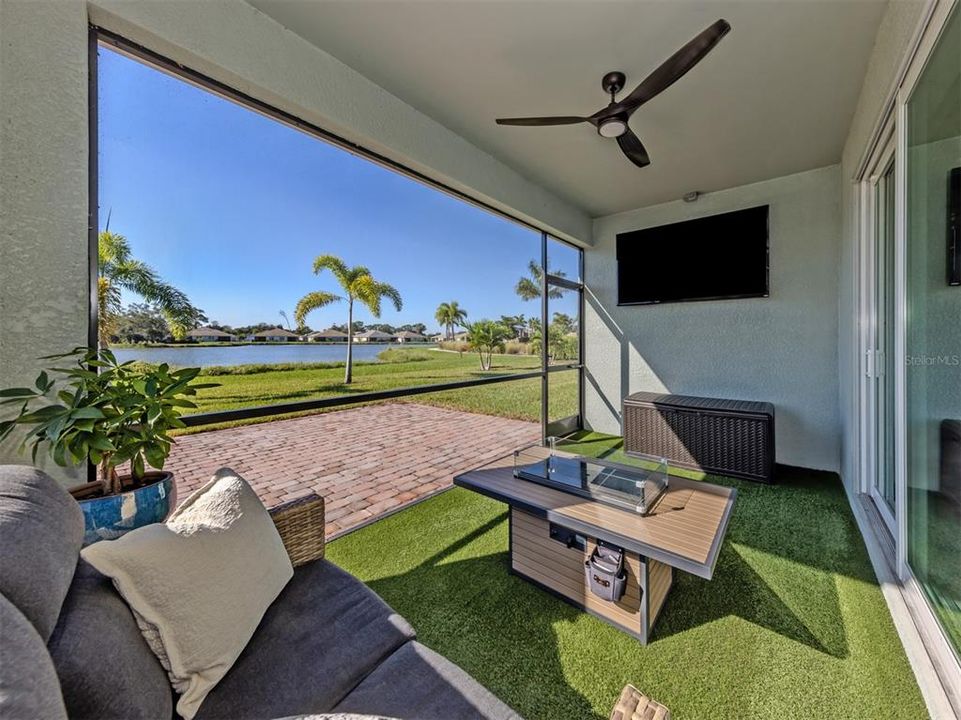 For Sale: $389,000 (2 beds, 2 baths, 1496 Square Feet)