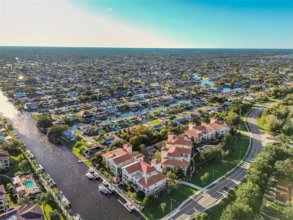На продажу: $325,000 (3 спален, 2 ванн, 1804 Квадратных фут)