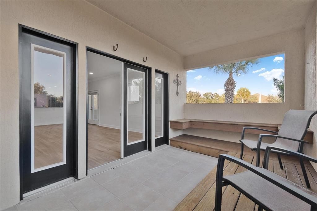 На продажу: $325,000 (3 спален, 2 ванн, 1804 Квадратных фут)