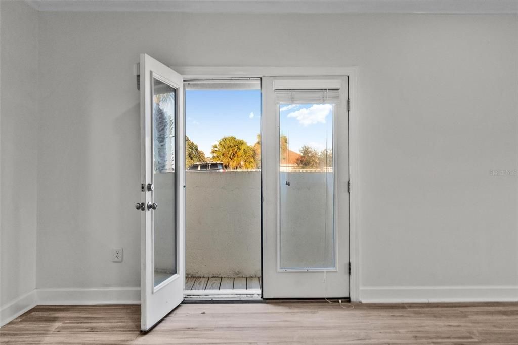 На продажу: $325,000 (3 спален, 2 ванн, 1804 Квадратных фут)