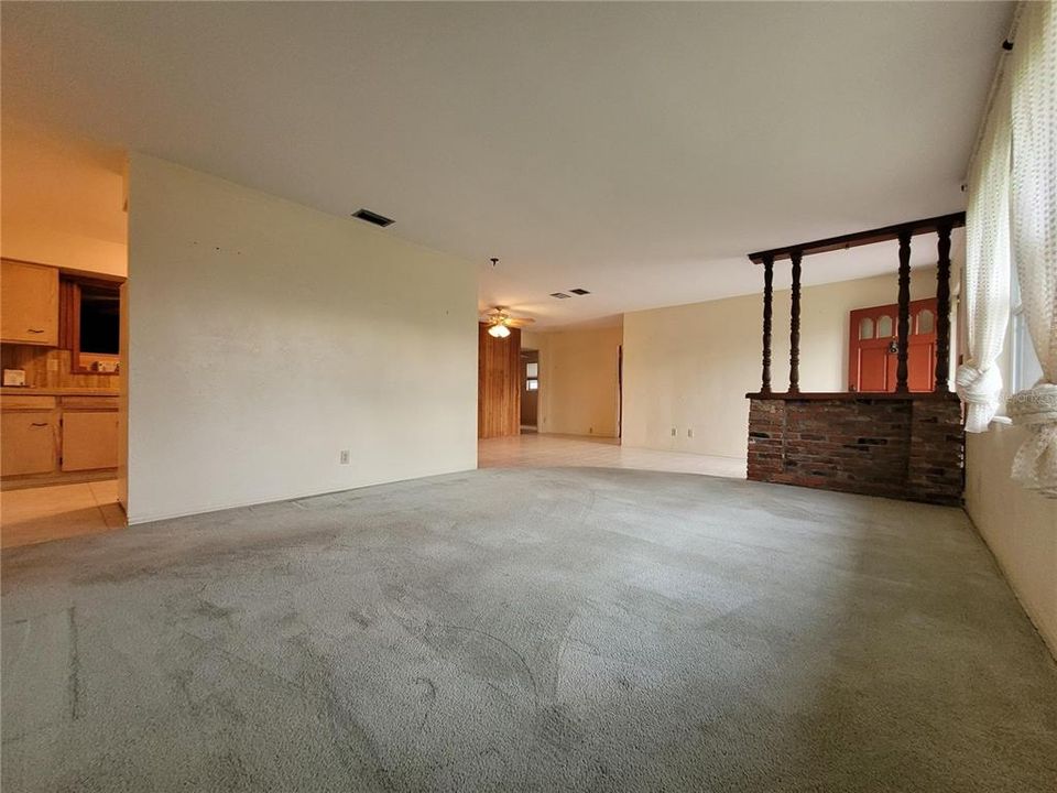 For Sale: $449,000 (4 beds, 2 baths, 2292 Square Feet)