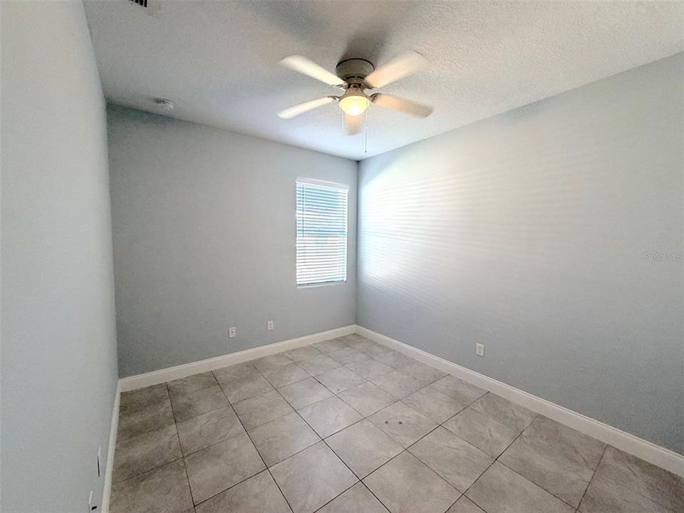 For Rent: $1,600 (3 beds, 2 baths, 1232 Square Feet)