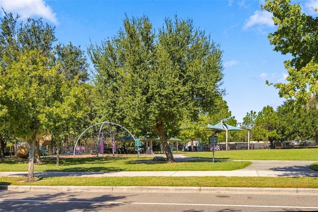 For Sale: $400,000 (4 beds, 2 baths, 1706 Square Feet)