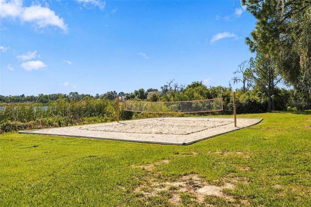 For Sale: $400,000 (4 beds, 2 baths, 1706 Square Feet)