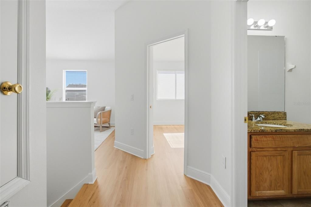 For Sale: $400,000 (4 beds, 2 baths, 1706 Square Feet)