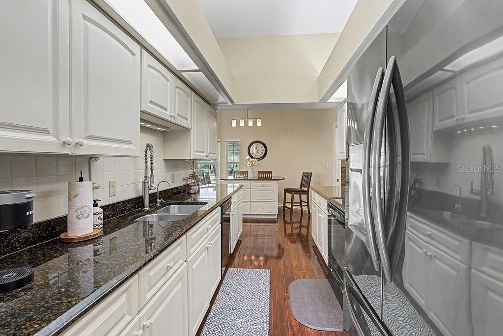 Active With Contract: $335,000 (3 beds, 2 baths, 1693 Square Feet)