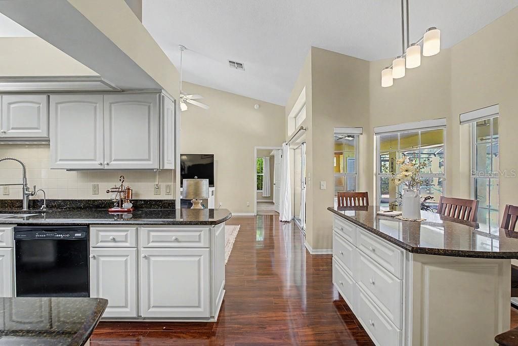 Active With Contract: $335,000 (3 beds, 2 baths, 1693 Square Feet)