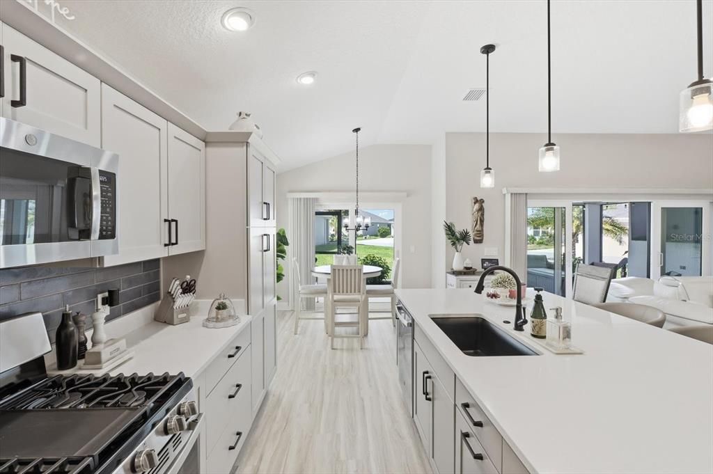 For Sale: $679,470 (3 beds, 2 baths, 1927 Square Feet)