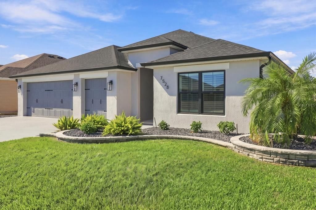 For Sale: $679,470 (3 beds, 2 baths, 1927 Square Feet)