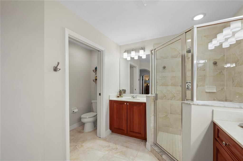 En Venta: $365,000 (3 camas, 2 baños, 1845 Pies cuadrados)