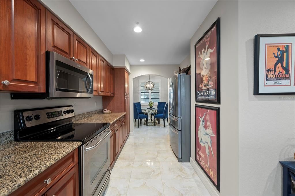 En Venta: $365,000 (3 camas, 2 baños, 1845 Pies cuadrados)