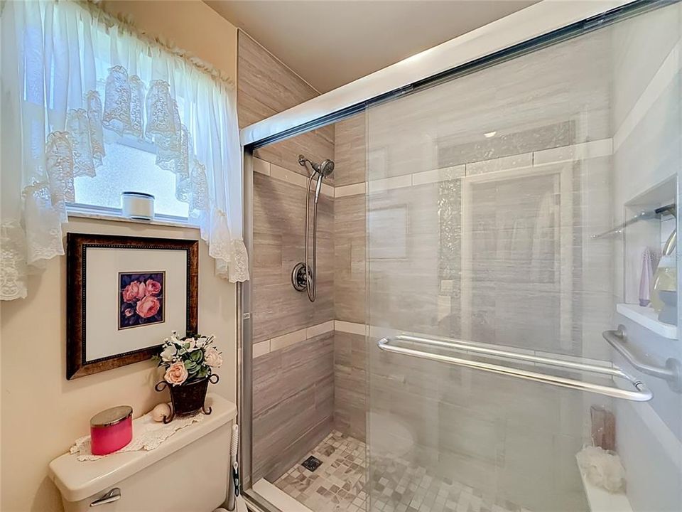 На продажу: $249,000 (2 спален, 2 ванн, 1565 Квадратных фут)