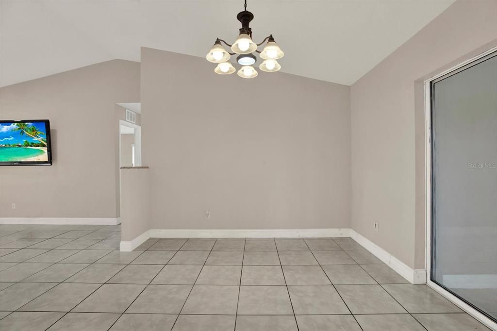 Active With Contract: $250,000 (3 beds, 2 baths, 1623 Square Feet)